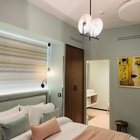 Chez Oscar Apart’hôtel Champs Elysées