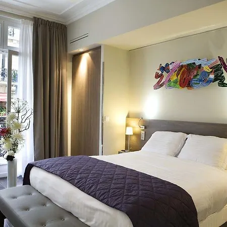 Chez Oscar Apart’hôtel Champs Elysées 4*