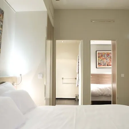 Chez Oscar Apart’hôtel Champs Elysées 4* Paris