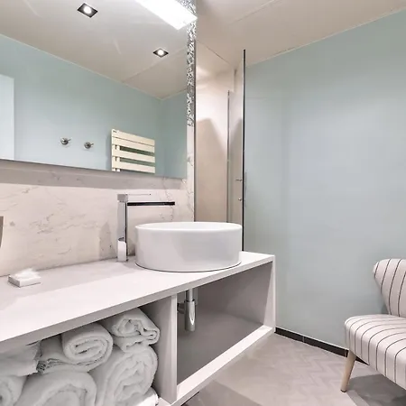 Chez Oscar Apart’hôtel Champs Elysées 4* Paris