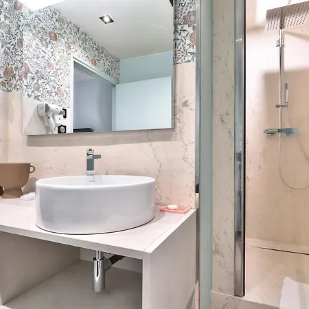 Chez Oscar Apart’hôtel Champs Elysées Appart hôtel 4*