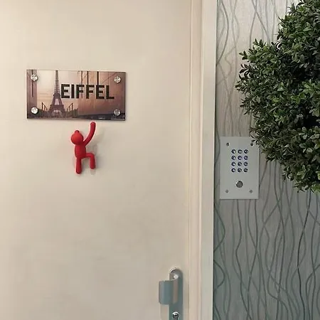 Chez Oscar Apart’hôtel Champs Elysées 4* Paris
