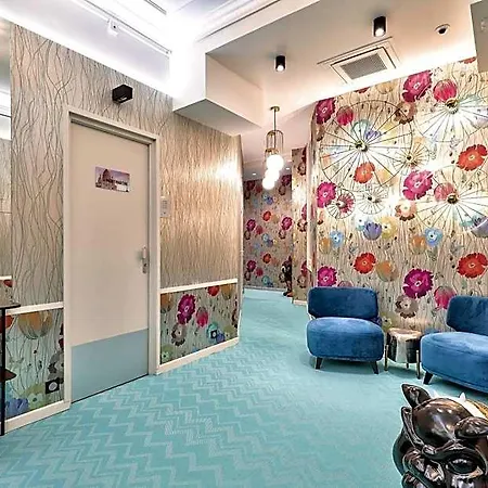 شقة فندقية 33 Marbeuf 4*