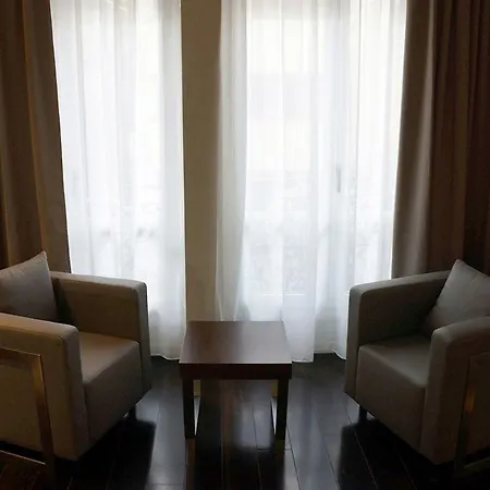 Chez Oscar Apart’hôtel Champs Elysées 4*