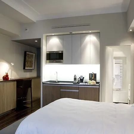 Chez Oscar Apart’hôtel Champs Elysées 4*