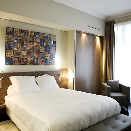 Chez Oscar Apart’hôtel Champs Elysées 4*